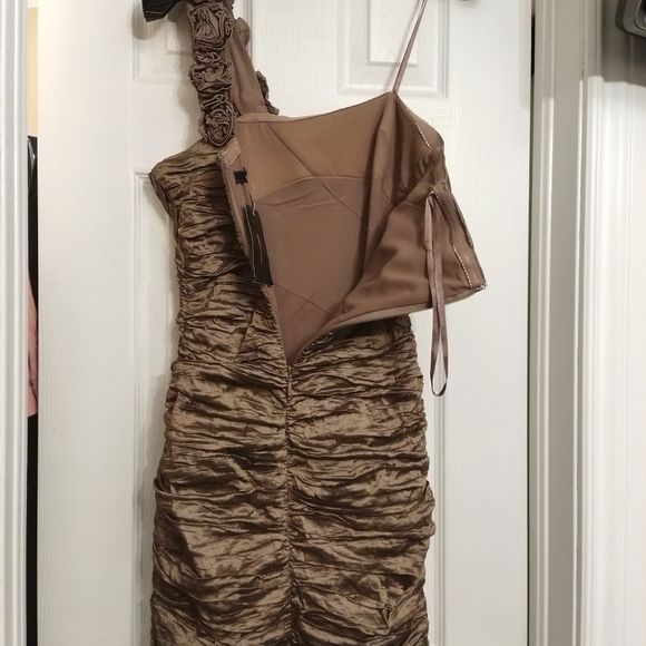 BCBGMaxAzria cocktail dress - Picture 4 of 6